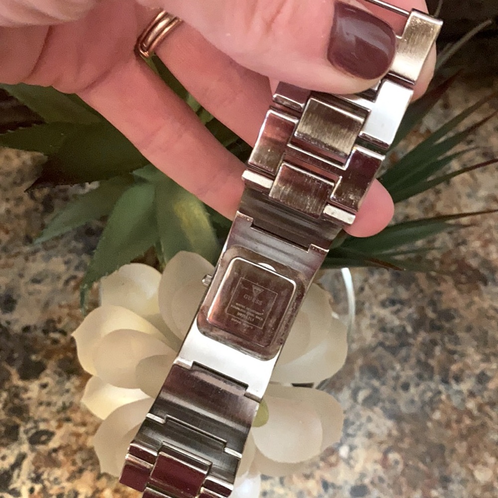 Guess watch - Picture 3 of 8